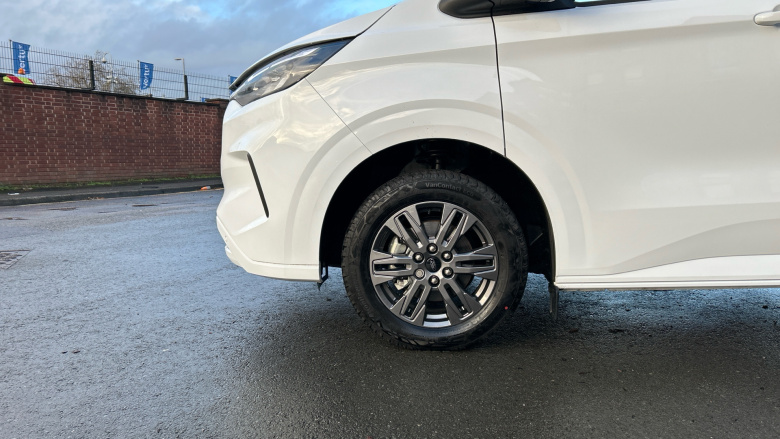 Ford Tourneo Custom 320 L1 Diesel Fwd 2.0 EcoBlue 136ps H1 Titanium 8 seater Auto